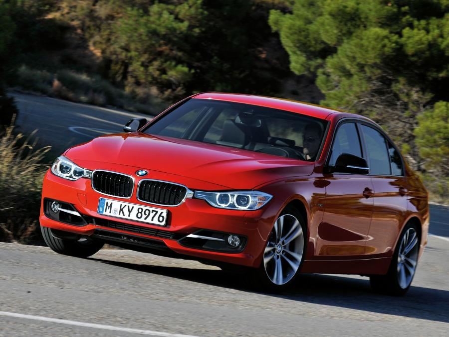 BMW 335i Sedan Sport Line 2012 года  (фото 10 из 16)
